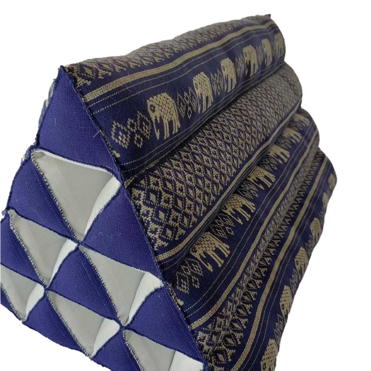 หมอนสามเหลี่ยม ลายช้าง